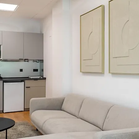 Apartamento Business Office - With Garage