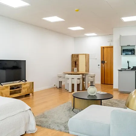 Apartamento Business Office - With Garage *