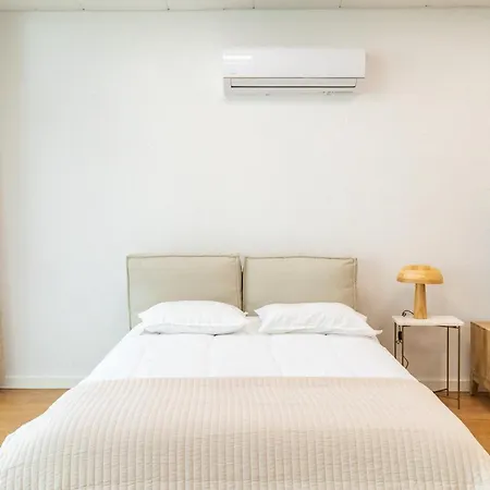 Business Office - With Garage Apartamento Linda-a-Velha